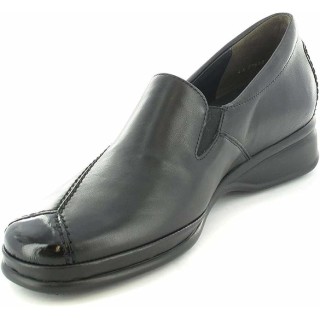 - Ria - 249 001 820 5