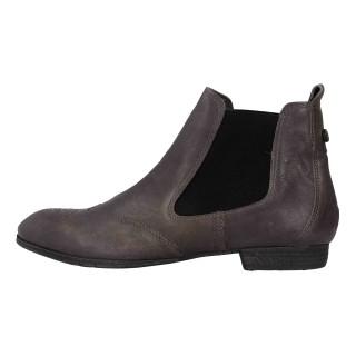 Think Bei diesem Schuh-Modell der Marke Think! grau 42