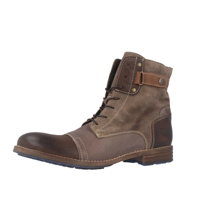 Mustang Diese Damenschuhe in der Farbe Grau über grau 42