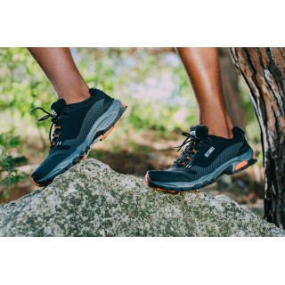 GUGGEN Mountain Wanderschuh von GUGGEN Mountain schwarz 40