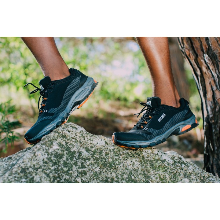 GUGGEN Mountain Wanderschuh von GUGGEN Mountain schwarz 40