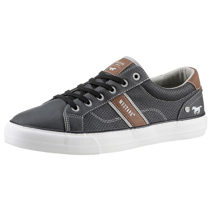 Mustang Shoes Slip-On Sneaker, mit stylischem Seitenstreifen, Freizeitschuh, Halbschuh, Schnürschuh