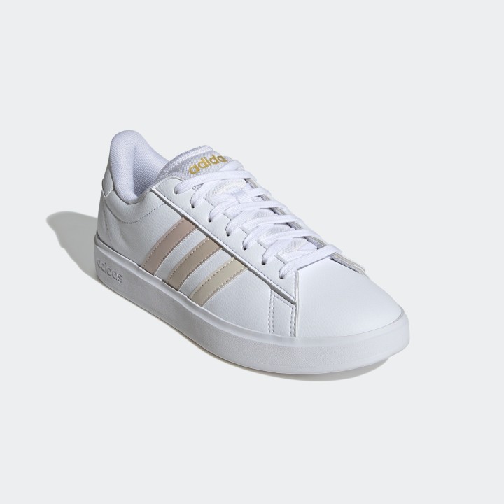 adidas Sportswear Sneaker "GRAND COURT 2.0", Design auf den Spuren des adidas Superstar