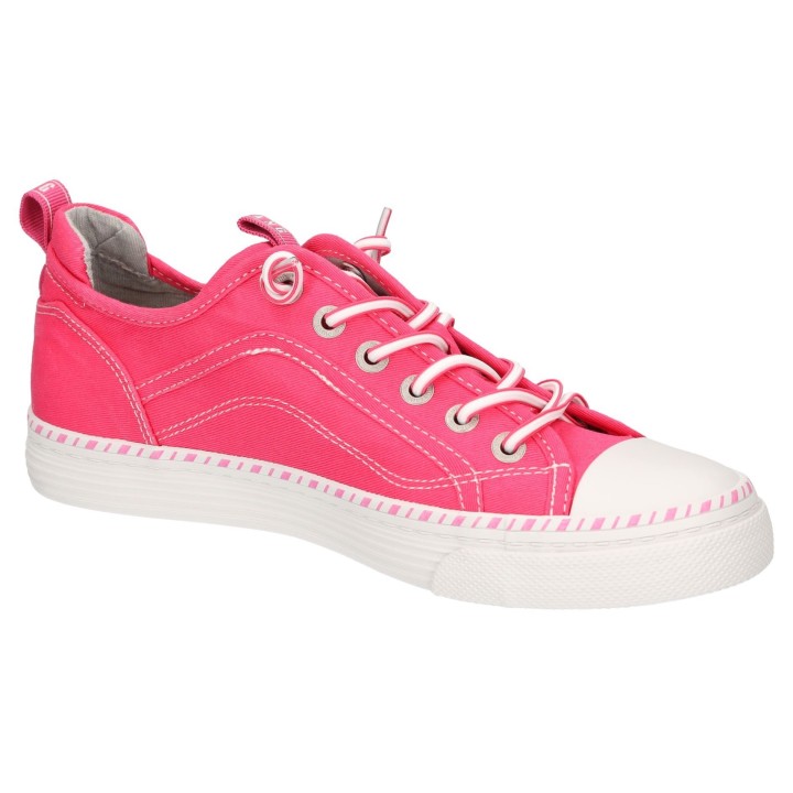 Mustang Shoes Slip-On Sneaker, Slipper, Schlupfschuh, Freizeitschuh mit farbiger Sohleneinfassung