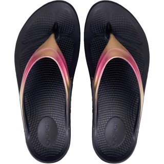 Oofos Oolala Luxe Sandalen Rose Gold