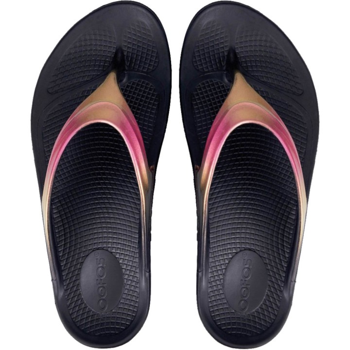 Oofos Oolala Luxe Sandalen Rose Gold