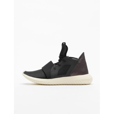 adidas Originals Tubular Defiant Sneaker