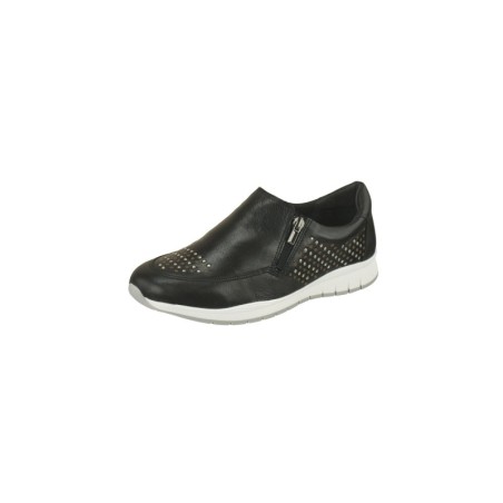 Lei by tessamino Slipper "Teresa", mit auffälligen Metall-Nieten