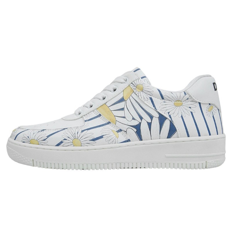 DOGO Sneaker "Dice Sneakers Wonder Lola Bunny Damen Sneaker / Female", Vegan