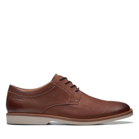 Halbschuhe Clarks Atticus LTLace 26172070 Braun