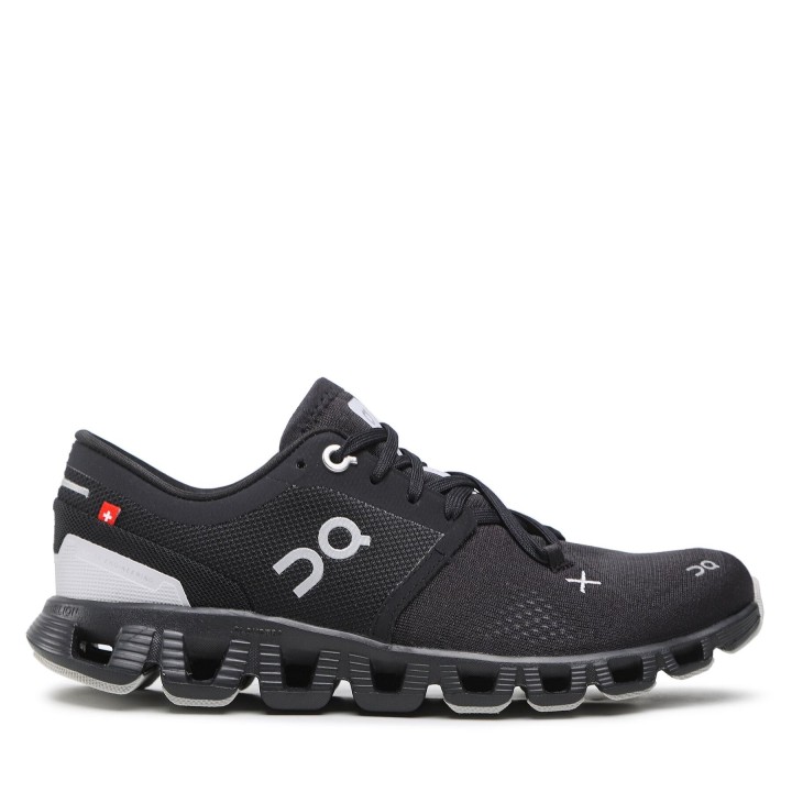 Laufschuhe On Cloud X 3 6098696 Schwarz