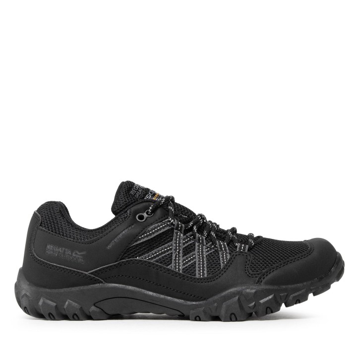 Trekkingschuhe Regatta Edgepoint III Wp RMF617 Schwarz
