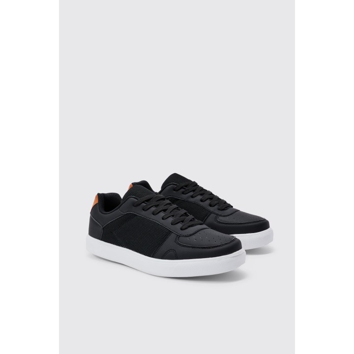 Sneaker mit Kunstleder-Detail - Schwarz - 42, Schwarz