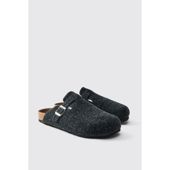 Schwarze Filz-Mules - 42, Schwarz