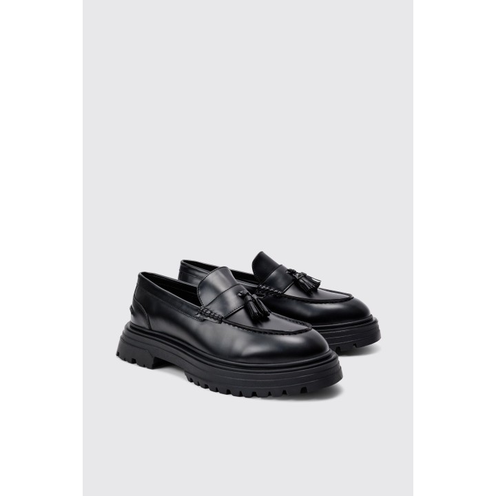 Schwarze Loafer mit klobiger Sohle und Quasten - 41, Schwarz