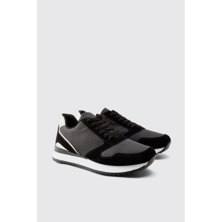 Schwarzer Kontrast-Sneaker - 40, Schwarz