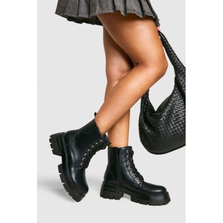 Klobige Geschnürte Stiefel - Black - 38, Black