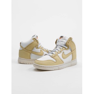 Nike Dunk High Certified Fresh Sneaker