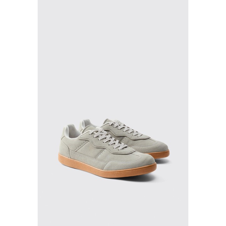 Graue Wildleder-Sneaker mit weißem Detail - 41, Grau