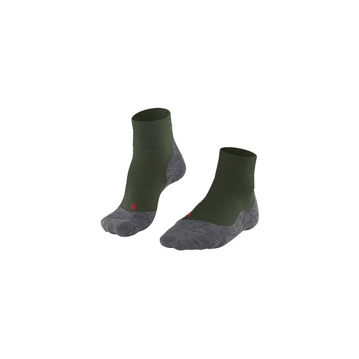 FALKE Herren Outdoorsocken TK 5 Short dunkelgrün | 39-41