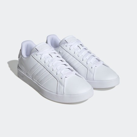 adidas Sportswear Sneaker "ADIDAS STAR WARS GRAND COURT SCHUH", Design auf den Spuren des adidas Superstar