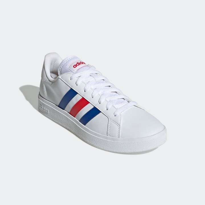 adidas Sportswear Sneaker "GRAND COURT TD LIFESTYLE COURT CASUAL", Design auf den Spuren des adidas Superstar