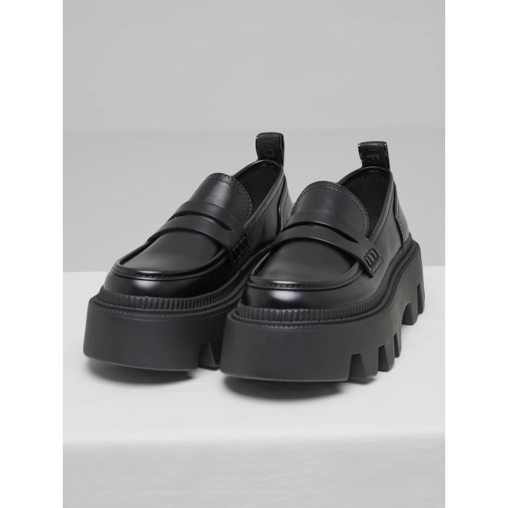 Buffalo Flora Loafer