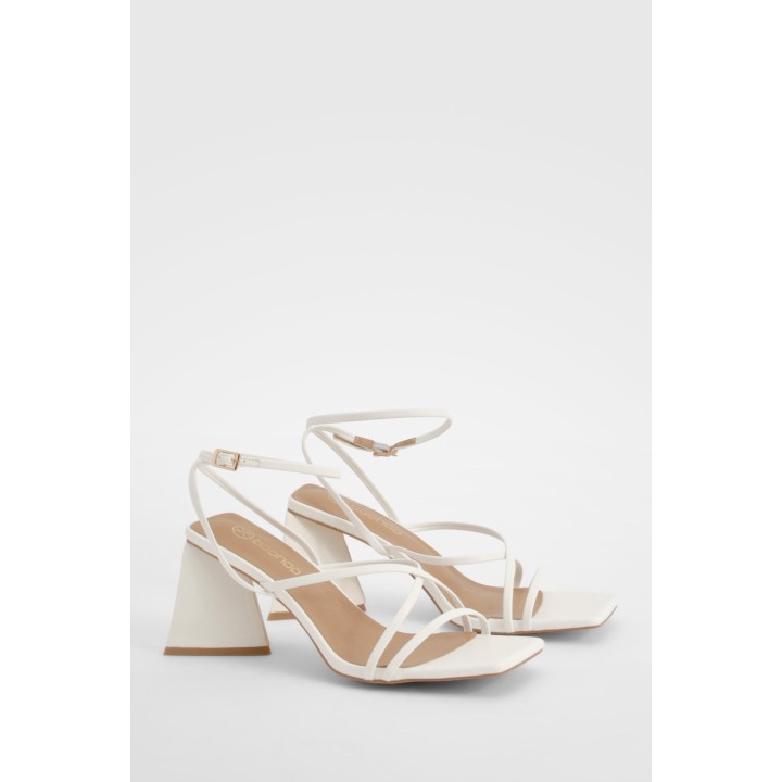 Lack-Sandalen Mit Überkreuzten Riemchen - White - 38, White