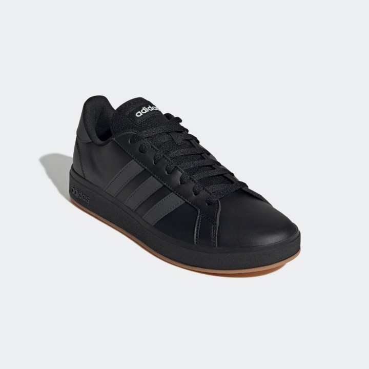 adidas Sportswear Sneaker "GRAND COURT TD LIFESTYLE COURT CASUAL", Design auf den Spuren des adidas Superstar