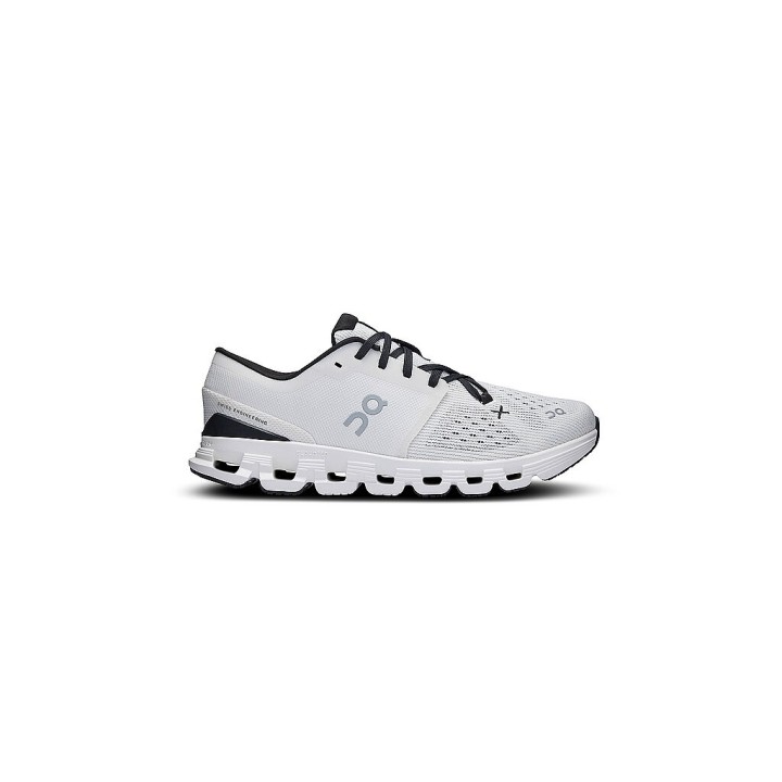 ON Damen Fitnessschuhe Cloud X4 weiss | 38 1/2