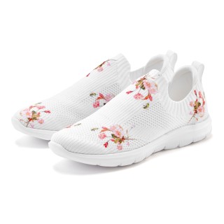 LASCANA Sneaker, zum Reinschlüpfen mit blumigem Muster VEGAN