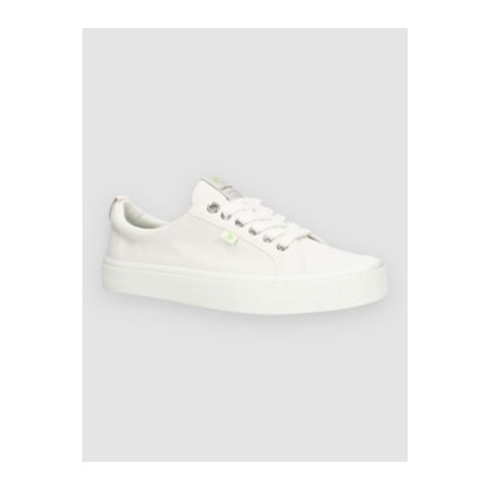 Cariuma Oca Low Sneakers white