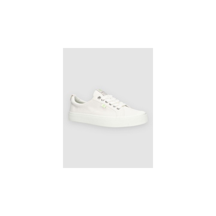 Cariuma Oca Low Sneakers white