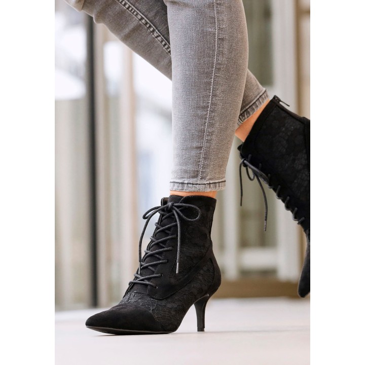 Schnürstiefelette