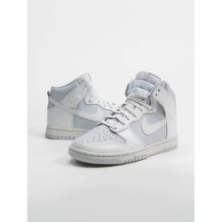 Nike Dunk High Sneaker