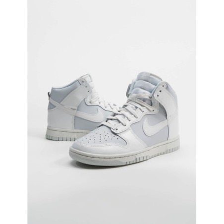 Nike Dunk High Sneaker