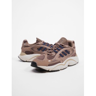 adidas Originals Ozmillen Sneaker