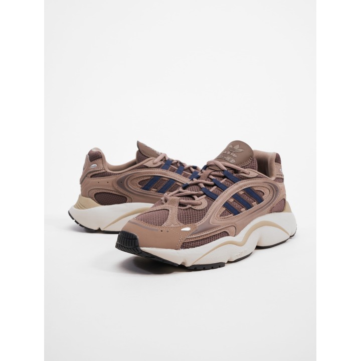 adidas Originals Ozmillen Sneaker