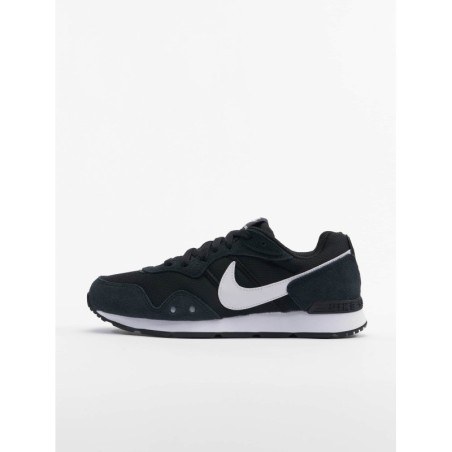Nike Wmns Venture Runner Sneaker