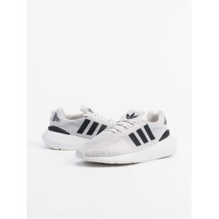 Adidas Originals Swift Run 22