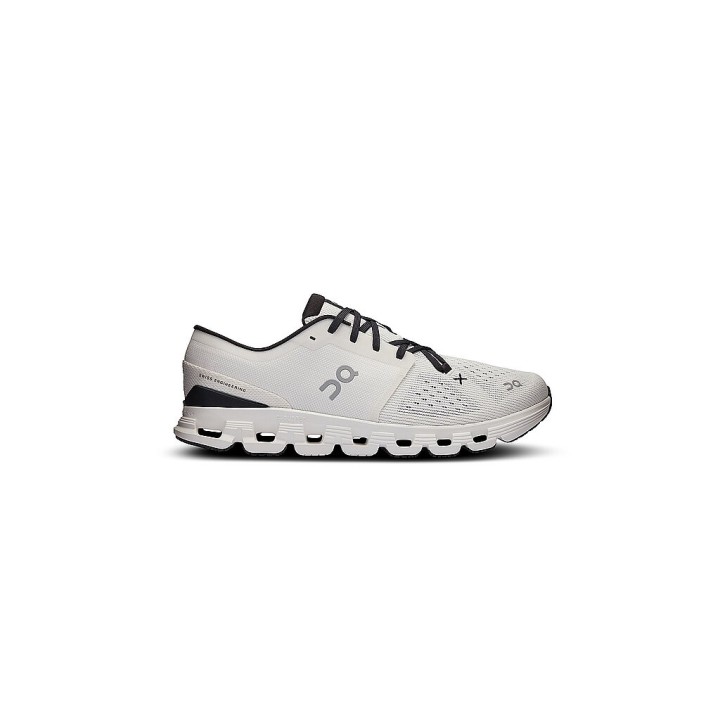 ON Herren Fitnessschuhe Cloud X4 weiss | 44
