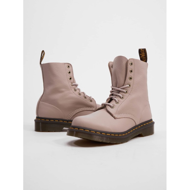 Dr. Martens 1460 Pascal Boots