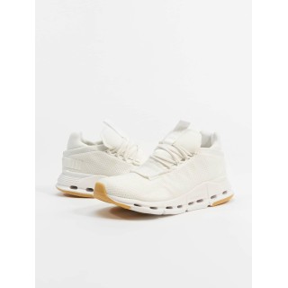 ON Running Cloudnova Sneaker