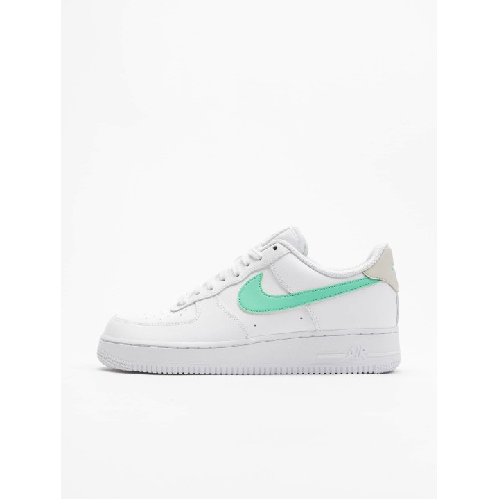 Nike Wmns Air Force 1 '07 Sneaker