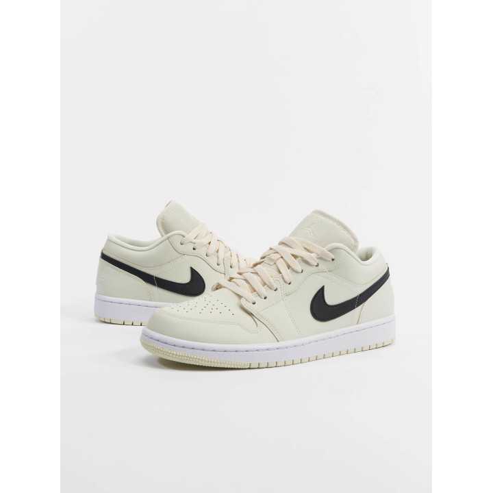 Jordan Air 1 Low Sneaker