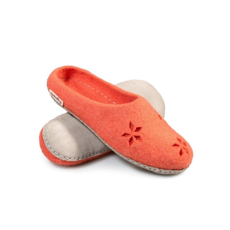naturling Filz Pantoffel Hausschuh (mit floralem Muster) mit bequemer Ledersohle