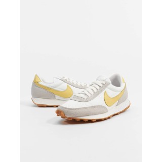 Nike Daybreak Sneaker