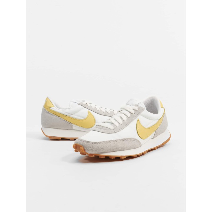 Nike Daybreak Sneaker