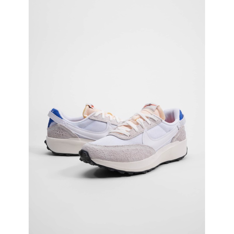 Nike Sneaker