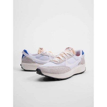 Nike Sneaker